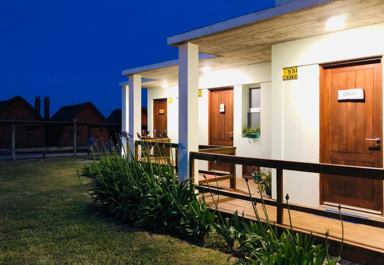 Unique Hotel & Suites Punta Del Diablo Exterior foto